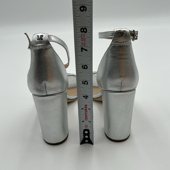 2449- Sam Edelman Yaro Ankle Strap Block Heel Sandals Size 9.5 Silver NWT - Picture 5 of 8